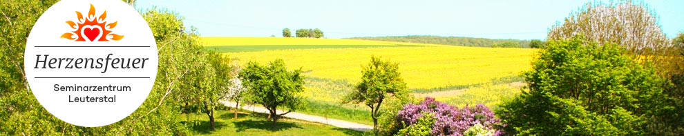 Panorama des Seminarzentrums Herzensfeuer im Leuterstal